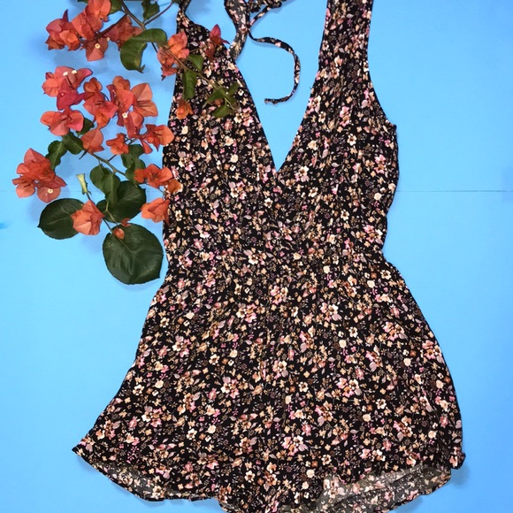 Other - Black Floral Print Romper